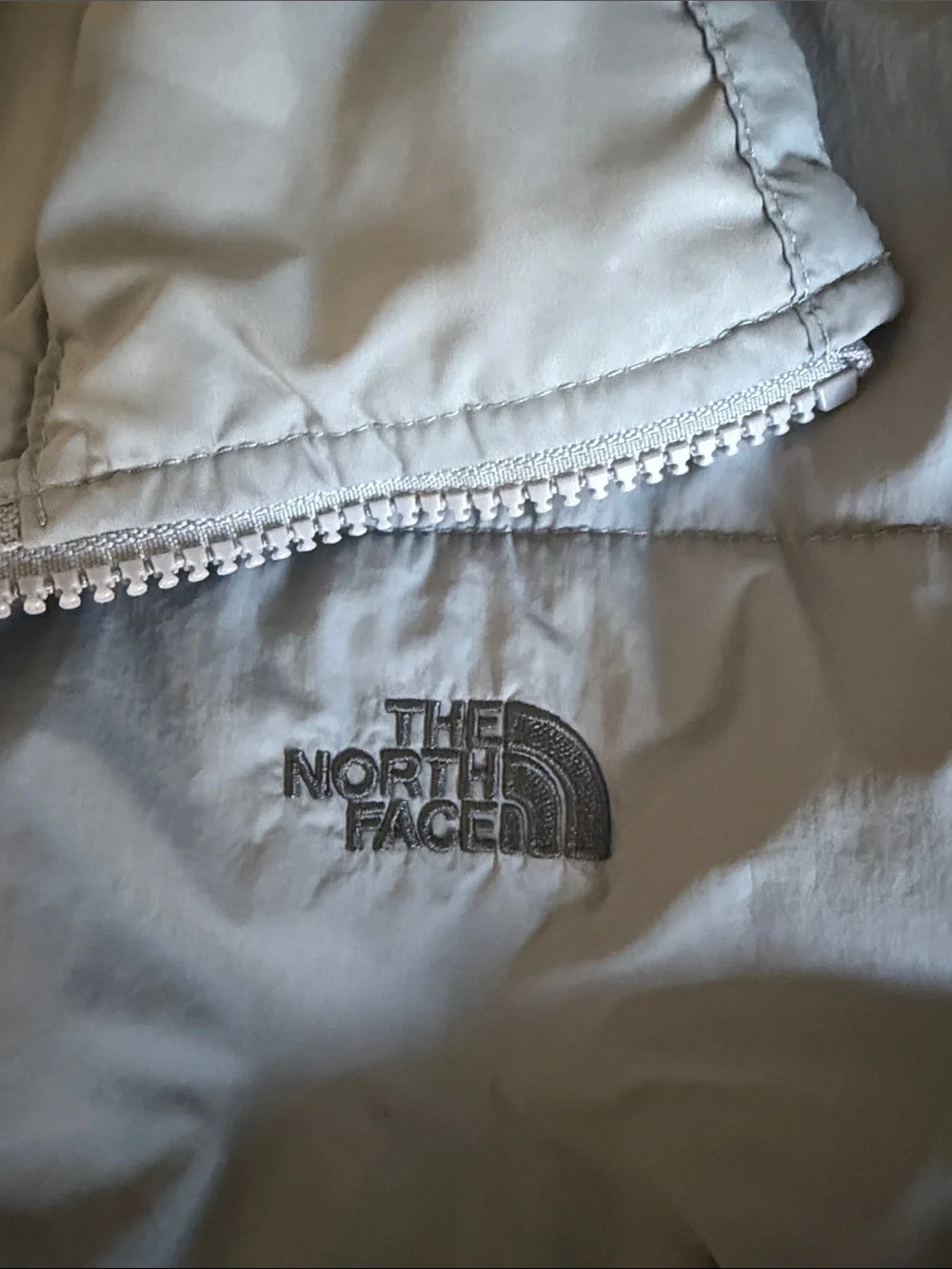 The North Face Women's Light Grey Quilted Puffer Jacket